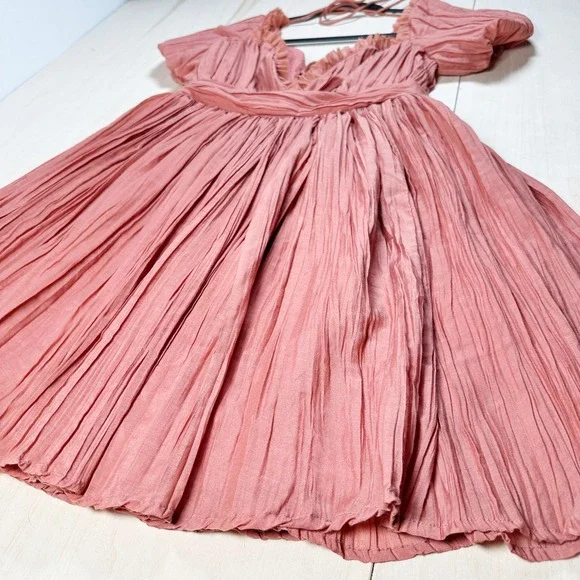 ASOS DESIGN Plisse Mini Dress Puff Sleeve‎ in Rose S Babydoll - Picture 3 of 7